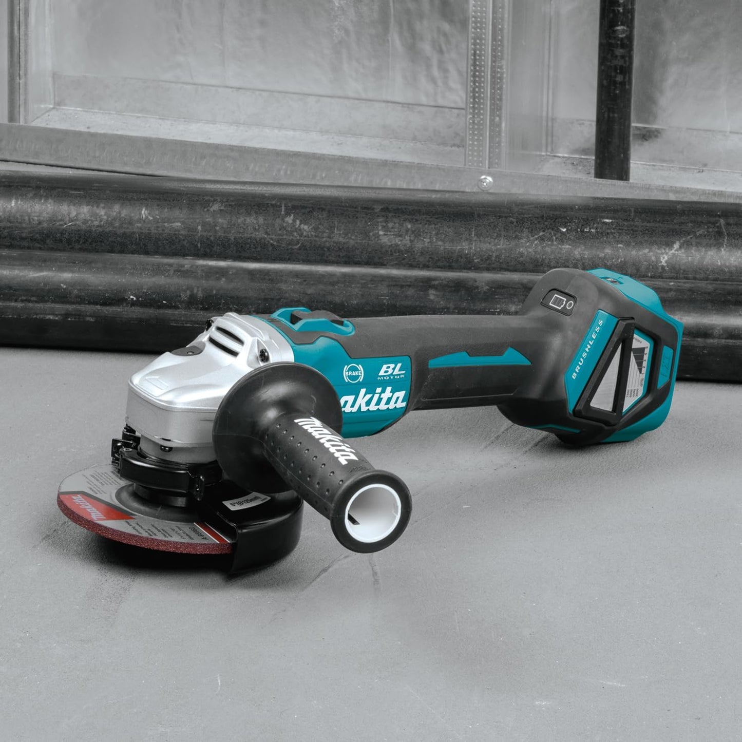 Makita DBO180Z 18V Cordless Orbital Finishing Sander โ Tool Only
